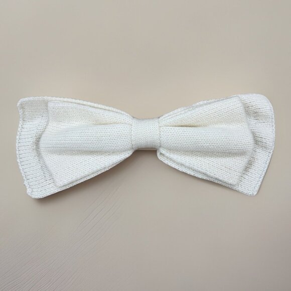 Kilte Collection The Bow Hair Barrette in Marshmallow Ivory 100% Cashmere $75